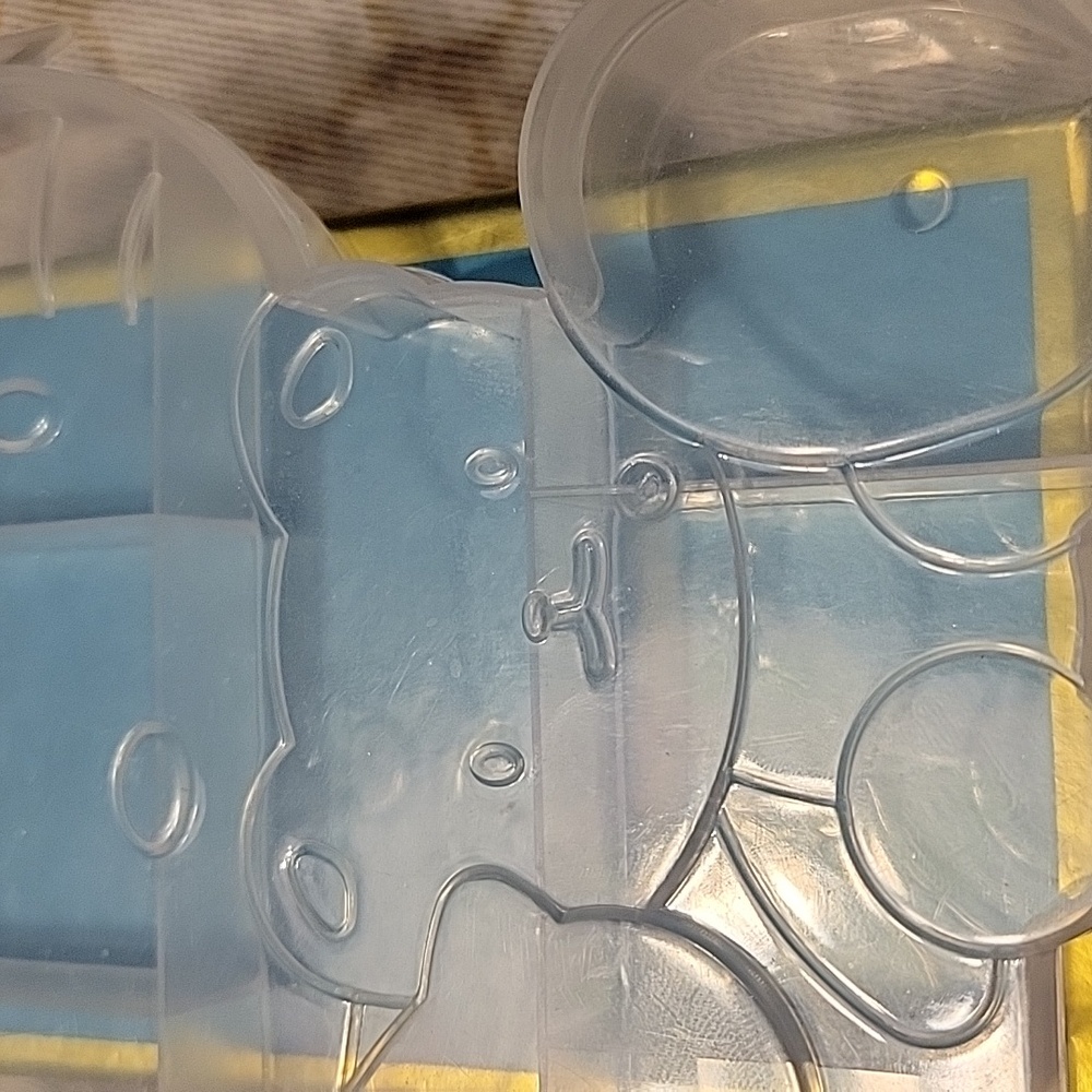 Hello Kitty Container - Picture 2 of 4